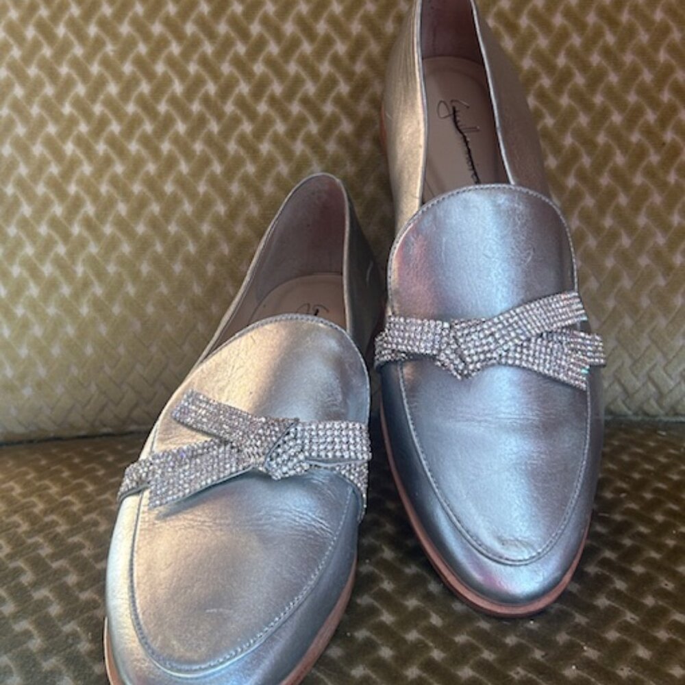 Anthropologie x Guilhermina Crystal Bow Metallic Silver Leather Loafers Flats 9 - Picture 15 of 16